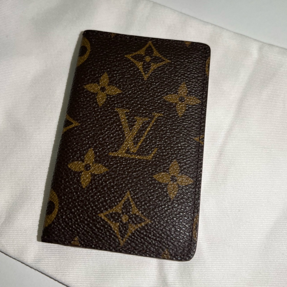 Louis Vuitton Monogram Organizer
De Poche Card Case Brown
Excellent condition